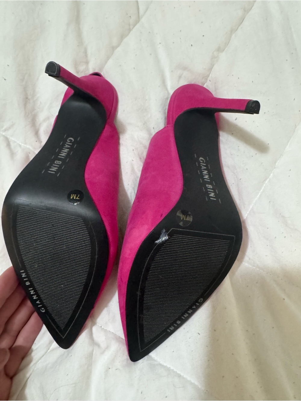 Gianni Bini Fuchsia Pointed Slingback Pumps - Picture 2 of 4